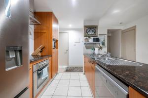 Central Braddon Retreat near Cafes and Culture
