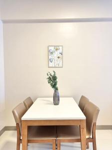 The Mactan Newtown Condo Staycation