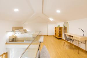 Porto Mezzanine Loft with Parking