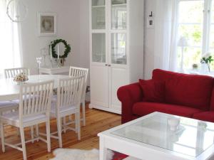 6 person holiday home in GLANSHAMMAR-By Traum