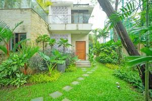 Casa Del Mar 4-BHK Villa with Pool, Bars, TV Lounge, Gazebo & Terraces