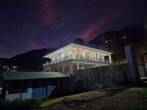 Aangan Royal Stay- Your Mountain Home in Dharamshala