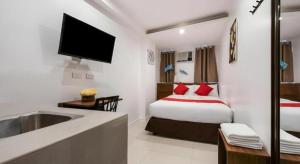 Super OYO Capital O 232 Nest Nano Suites Fort