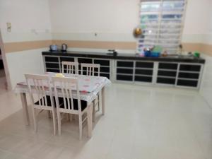 Adis Cottage Kuala Terengganu Homestay
