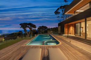 Blanc de Noir Luxe Grandeur with Pool and Spa