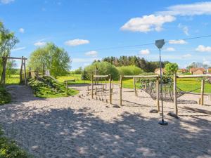 6 person holiday home in Glesborg-By Traum