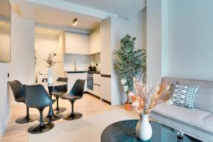 Skyline Spa Athens 110