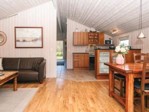 6 person holiday home in Hemmet-By Traum