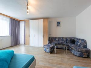 Apartment in Strengen near Ski Slopes