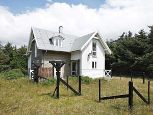 5 person holiday home in Harboøre