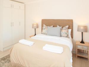 Crane Song Cottage-Solar Power