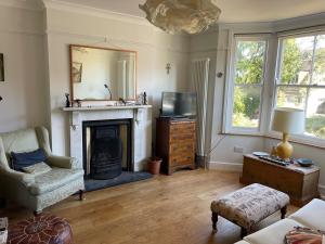 Central Sevenoaks townhouse