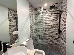 Huge 100-SQM 3BR Loft near Greenbelt Makati