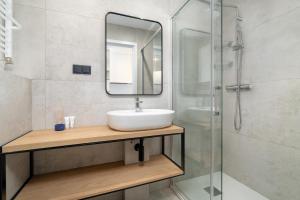 Modern Studio Plac Wolności by Noclegi Renters