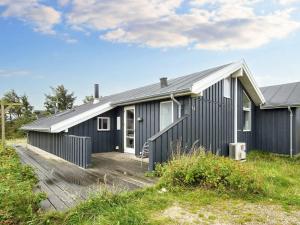 10 person holiday home in Harboøre-By Traum