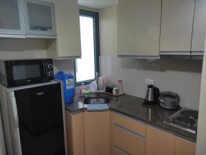 LDN Studio Unit Two Palm Tree