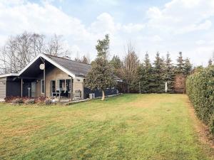 7 person holiday home in Hals-By Traum