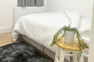 Harrow Haven - Sleeps 5 & Free parking