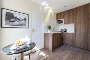 2D Studio Luxembourg Garden Bon Marché Necker