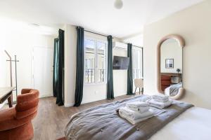 2D Studio Luxembourg Garden Bon Marché Necker