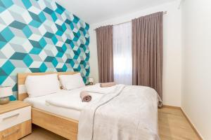 Bolyai Apartment 3BR AC PARKING GRF