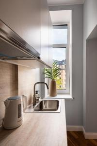 Stylish Studio Gateway I Queen Bed & Relaxing