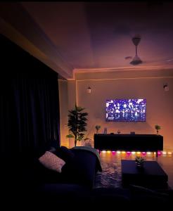 The Breakfast Club Apartments Blue