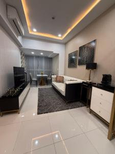 Executive Suites 4 Bedroom Condo Uptown Parksuites Bgc