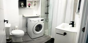 Estudio vista al mar en urbanización con salida a la playa