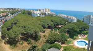 Estudio vista al mar en urbanización con salida a la playa