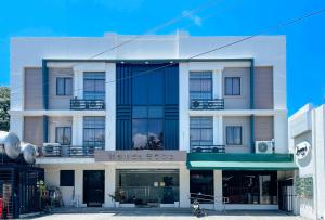 RedDoorz Plus at Hotel Esse