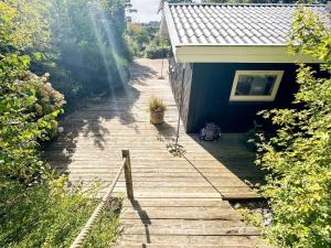6 person holiday home in Dronningmølle-By Traum