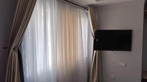 East Horizon Valley Nest