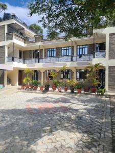 East Horizon Valley Nest