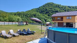 Файний будинок