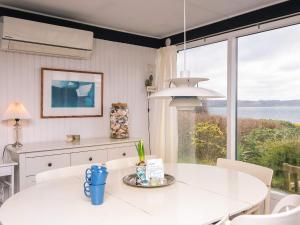 6 person holiday home in Børkop-By Traum