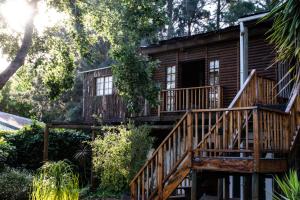 Vindoux Tree House Guest Farm & Spa
