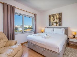 Modern apartment with pool, jacuzzi and gym #1984