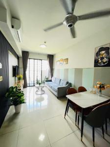 Căn hộ 2PN 2WC đầy đủ tiện nghi tại Emerald Celadon Tân Phú