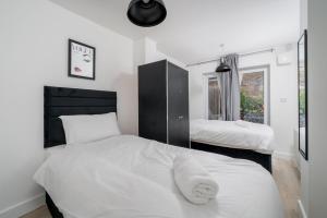 2 Bedroom Ground floor home near Excel sleeps 4