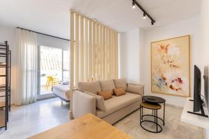 Archeros Deluxe Center by Valcambre