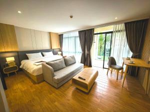 Wyndham Garden Studio Apartment