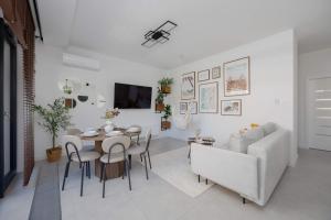 Air-conditioned Apartment with Parking in Warsaw near PGE Narodowy