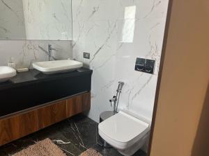 Villa Inaya ,Moderne avec Piscine ,15 min duCentre