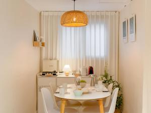 Hee stay, Sinchon Stn 4min, Hongdae