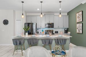 Disney Getaway Private Pool Themed Bedrooms. Book Now CG815