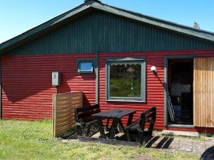 6 person holiday home in Løkken