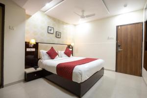 Hotel Laaiba Residency