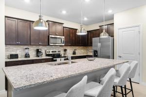 Disney Getaway Private Pool Themed Bedrooms. Book Now CW78