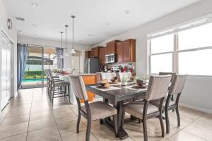 Disney Getaway Luxury Villa with Private Pool. Book Now WW1300